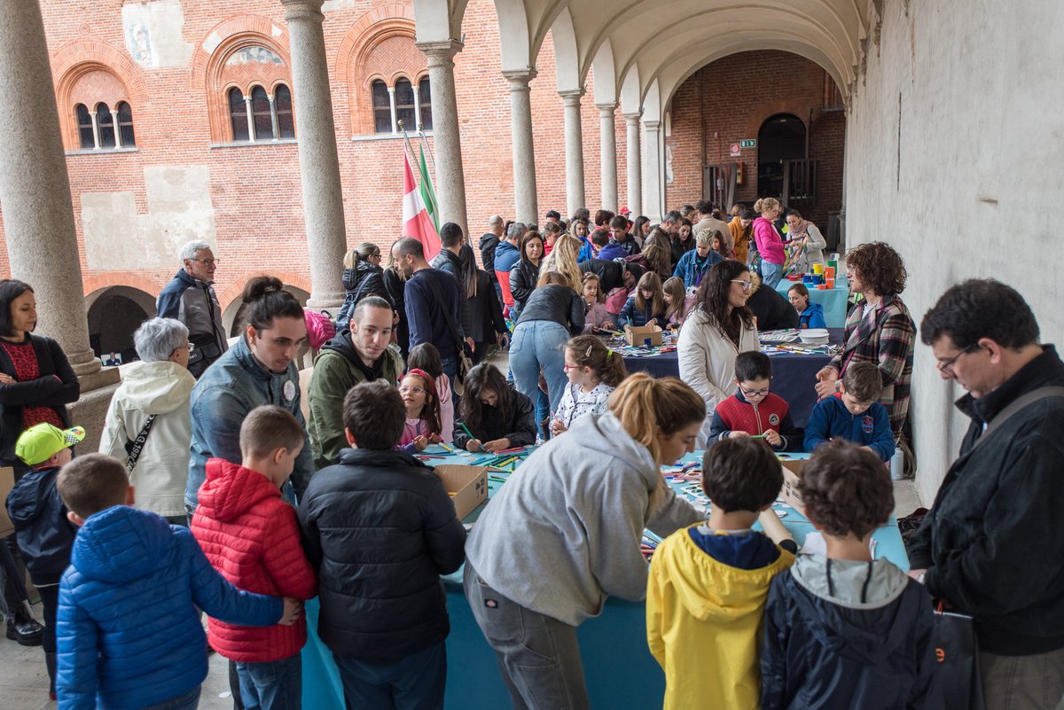 fcn_onlus's tweet image. La forte pioggia non ha fermato il popolo di #ABCDono e i colori di #ABCDay hanno vinto sul grigio del maltempo!
Grazie di cuore a tutti coloro (bambini ed adulti) che hanno partecipato e che abbiamo visto divertirsi insieme a noi!
Nei prossimi giorni tutte le foto dell’evento 😉