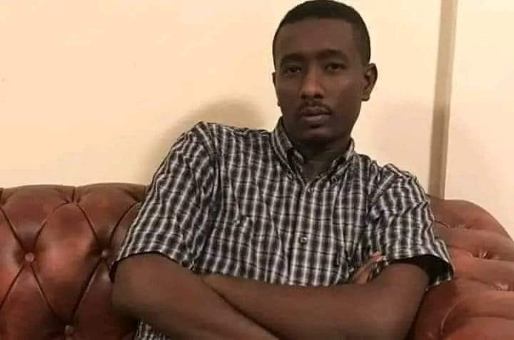 بعد قليل ترقبوا النجس ده في فديو بعد قليل 
فت تقيل 
كمان الحلوه 👇👇ده حقو برا😂😂😂