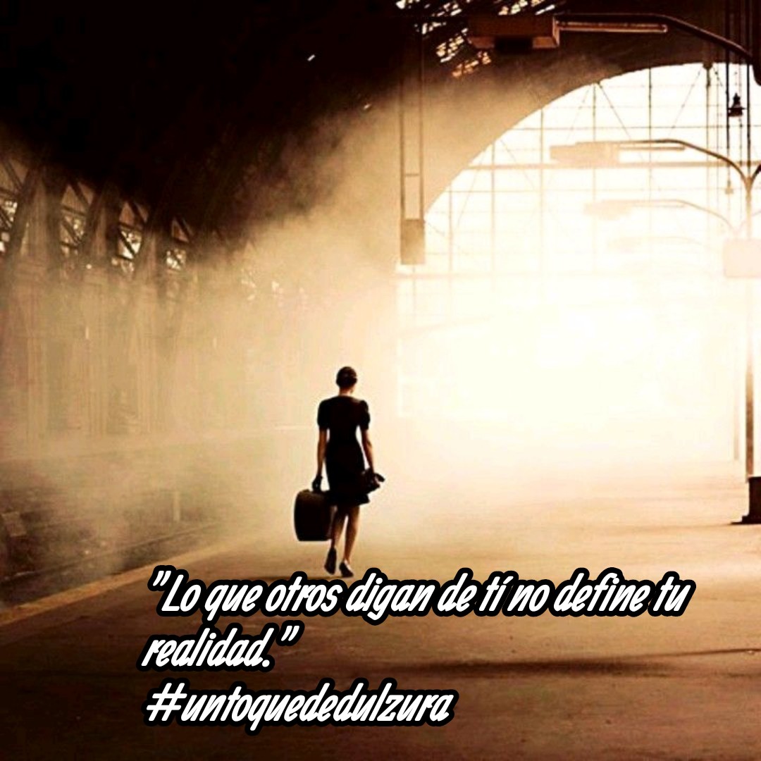AssistancePet's tweet photo. "Lo que otros digan de tí no define tu realidad." https://t.co/qH3ANEQyvk
