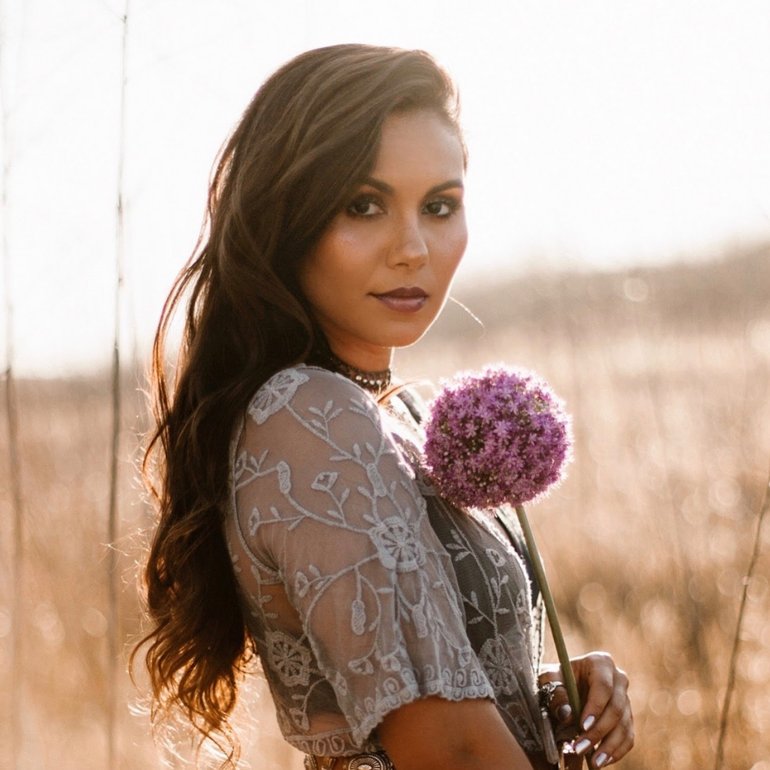 Happy 31st birthday Olivia Olson    