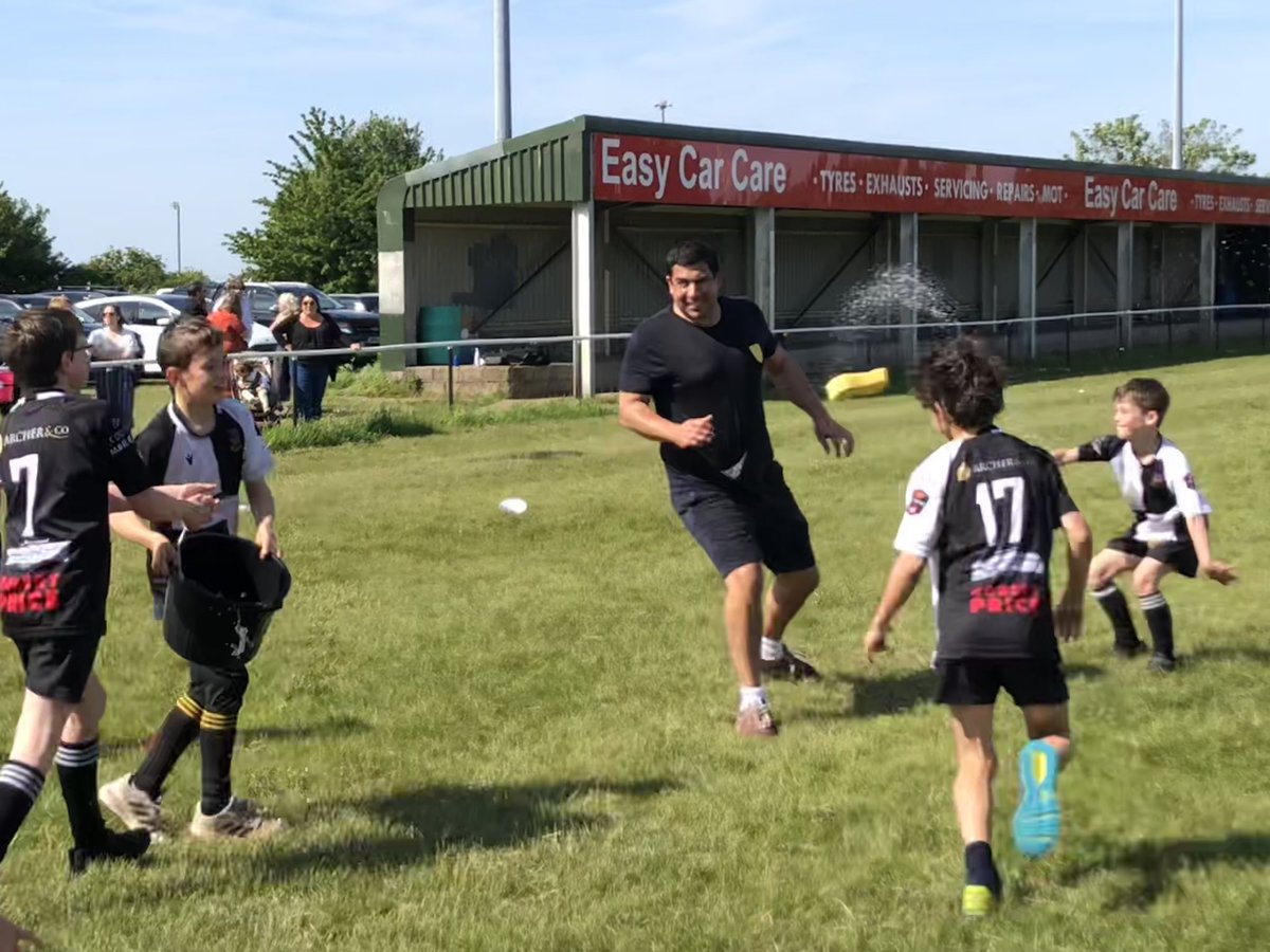 ChepstowRFC_MJ's tweet image. Awards Day under way at @CHEPSTOWRFC 
Looking forward to a great day of 
🏆🌞🏅🍔🍕🌭🍦🍺🏉😎