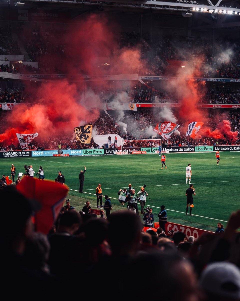 Quand le bloc Nord s’embrase ❤️‍🔥

· LOSC 2-1 OM - 20/05/2023
