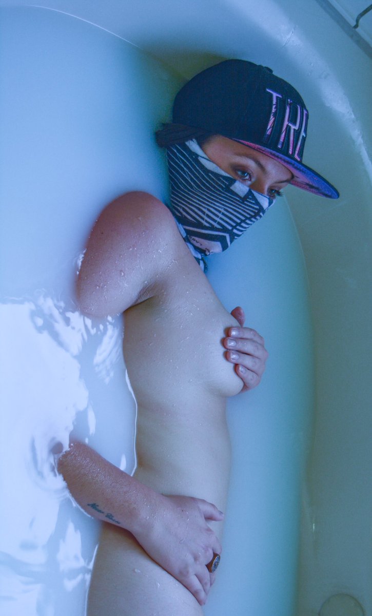 cjpmag's tweet photo. SYLO X CJP
#fyp #cjpmag #model #bathshoot #photograghy #modelscout #modeling #sylo #foryoupage https://t.co/xT0BN5G5fZ