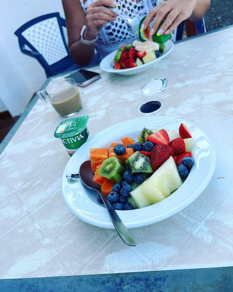 Went to the local store on the way back from our run this morning and picked up loads of fresh fruit.
Beautiful fruit salad breakfast on the terrace in the sun.
Totally chilled out and relaxed, just what we needed.
Will this be my first holiday with a we… instagr.am/p/Csf7jwIoOBh/