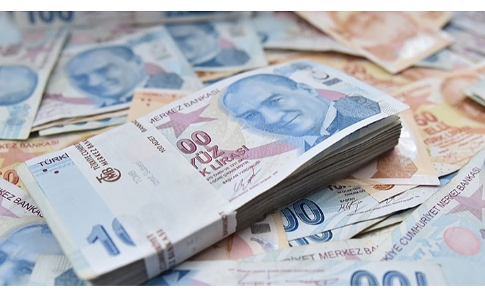 kamudanbilgi's tweet photo. EYT, deprem, yeni maaş zamları... Bütçe açığı en az 3'e katlanıyor https://t.co/WLrehhyPvA https://t.co/3W9QEO6d1j