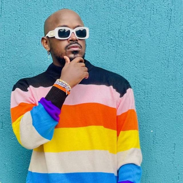 AmSharifu's tweet photo. It is what it is call him @YkeeBenda 
Voice of tender 
@mpaka_boss
#kyani
#mr_kavimbo https://t.co/6TZ37BJpy1
