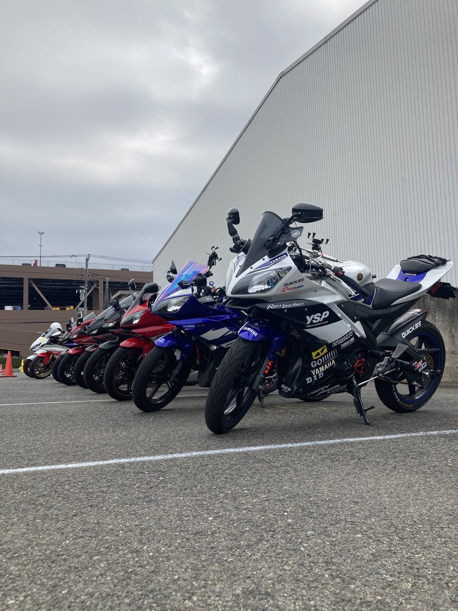 mugiyone1's tweet photo. #拡散RT希望 

YZF-R15 発売15周年ミーティング
詳細で〜す😎

5月28日(日)
箱根十国峠の展望台かなんかの所を一部貸切開催予定。

10時くらいから。参加表明不要。ドタ参・同伴・途中撤収OK。

R15に興味があったり、その他アジア産バイクの方も参加OK🙆‍♀️
#YZFR15 #XSR155 #MT15 #MSLAZ https://t.co/lR3tVU4RzV