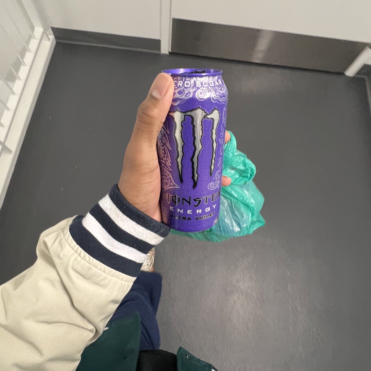 jupitrhq's tweet image. @dbrand x @MonsterEnergy 
#energydrink #macbookskin