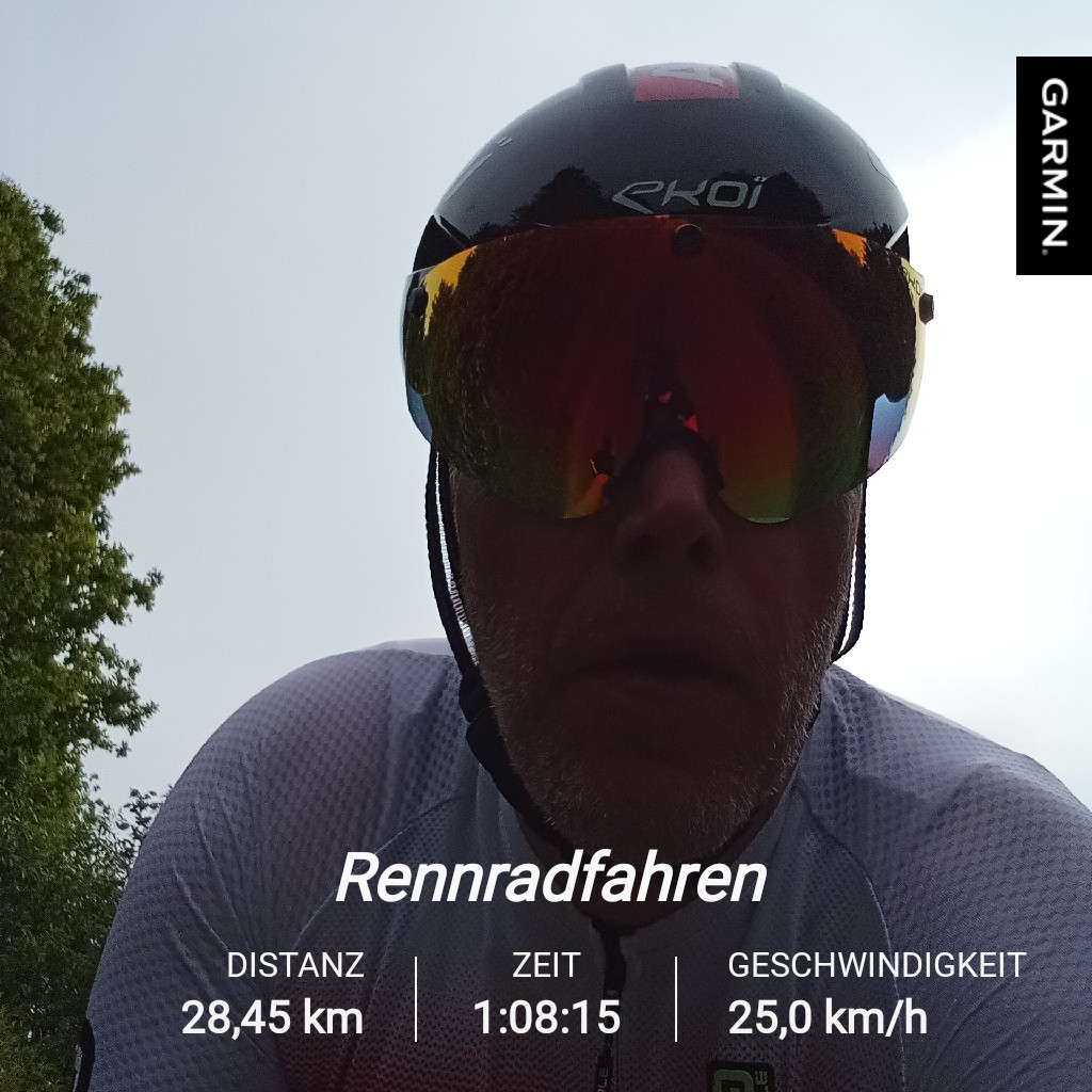elektricman's tweet photo. #garmin #beatyesterday #haltdichbereit #hollenstein
Musste doch erstmal den TT-Rad zeigen dass es auch bergauf kann...🤙 https://t.co/UEqdx8GaPM