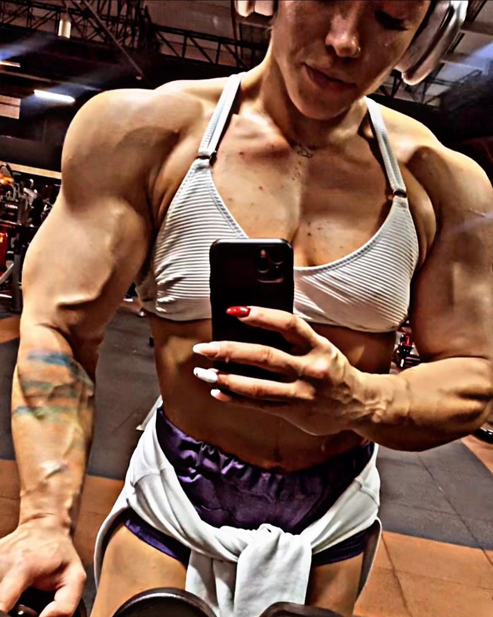 GymGainsYT tweet media