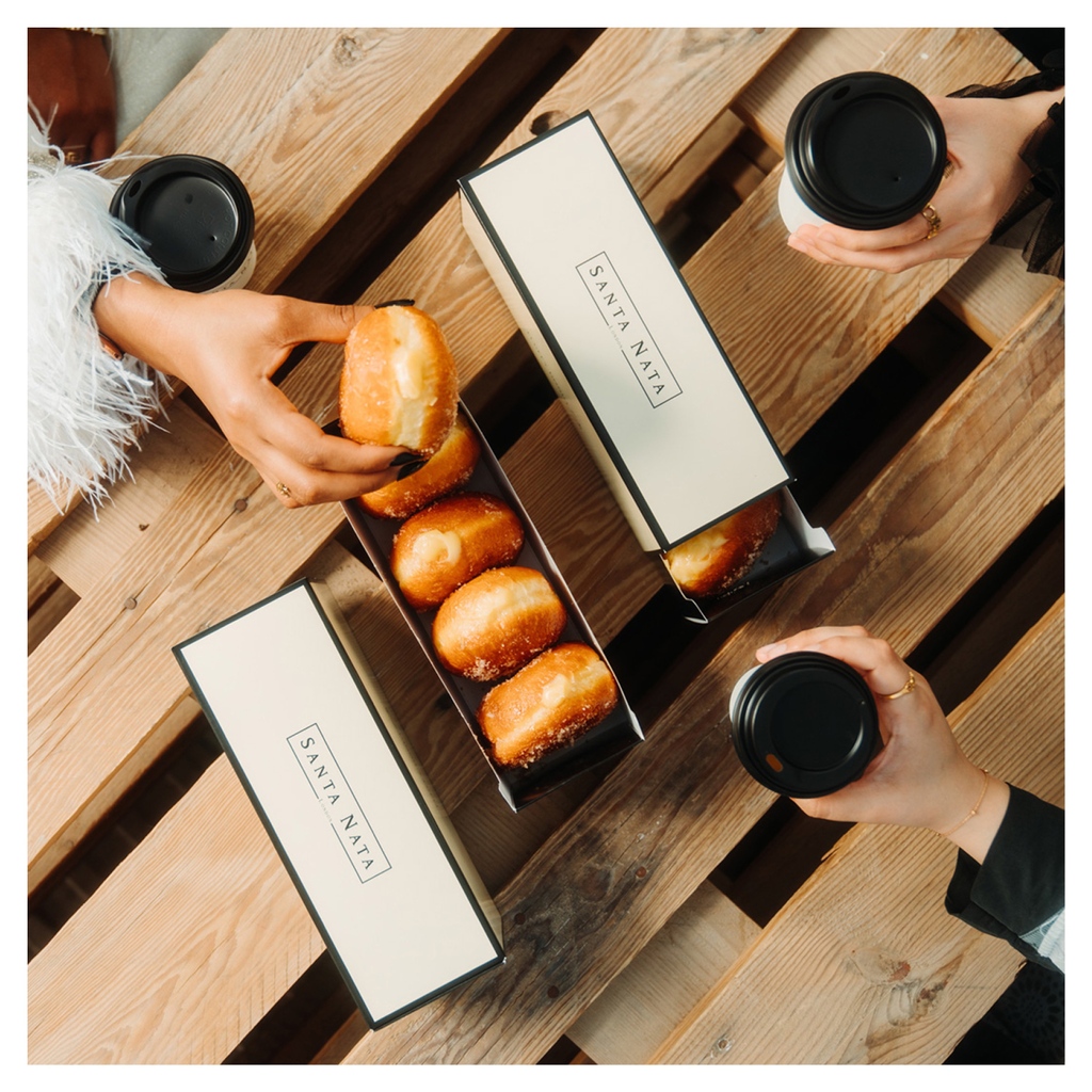 مع بوكس ٤ حبات فلوفي دونت !
شي فوق الخيال 🤩💛