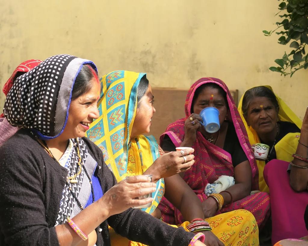 PDKF_Jaipur's tweet photo. #TeamPDKF ~ taking a tea break β
Tell us who you plan to spend #InternationalTeaDay with in the comments section.
#TeaDay
#ShareaCup
#TeaTraditions
#WomenofPDKF
#StoriesfromPDKF
#PDKF #ThePDKFStore
#PrincessDiyaKumariFoundation https://t.co/E3GKd3Dyar