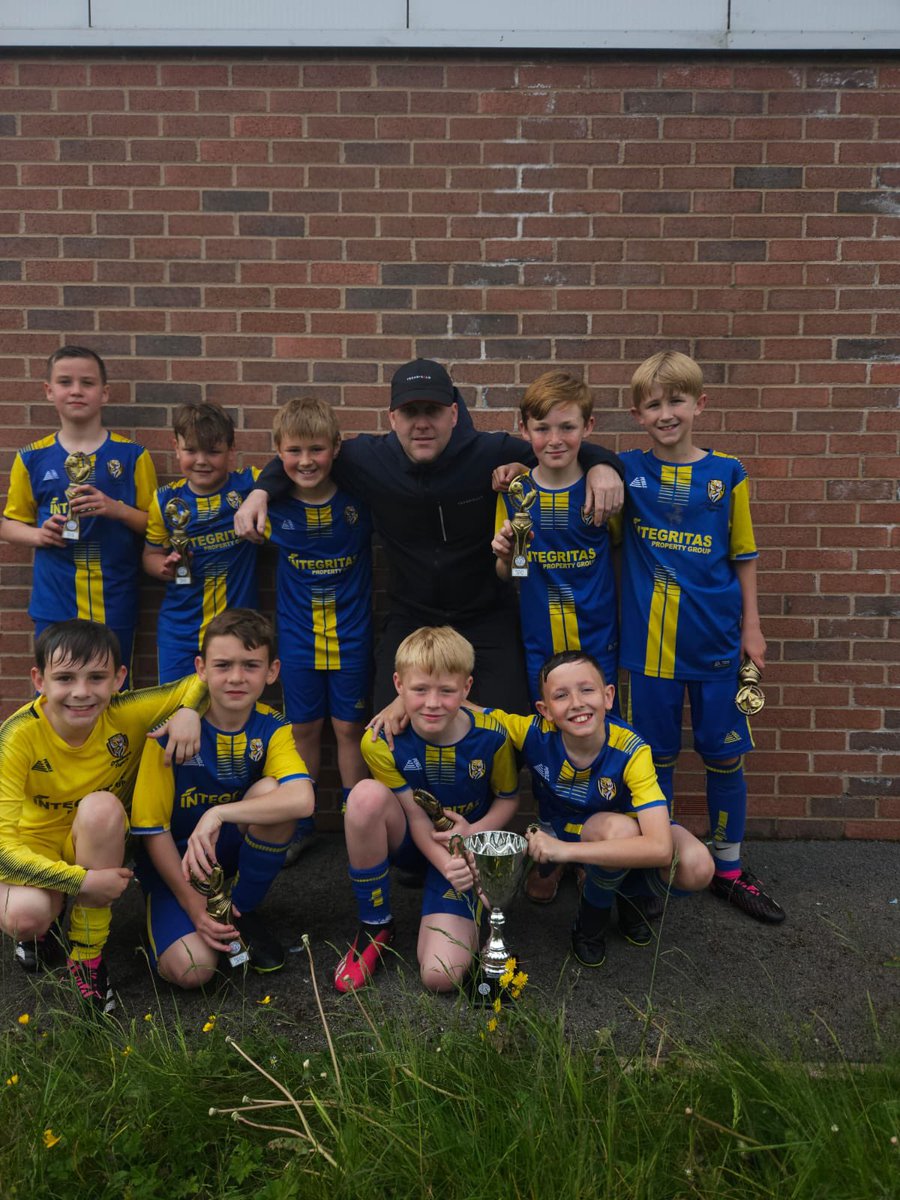 Dk_Tigers_u12s's tweet photo. So so proud of the boys this morning! Played with pure passion and desire, had to dig deep in the 2nd half and reaped the rewards 🏆🐯⚽️🟡🔵 https://t.co/TcfZzyiovT