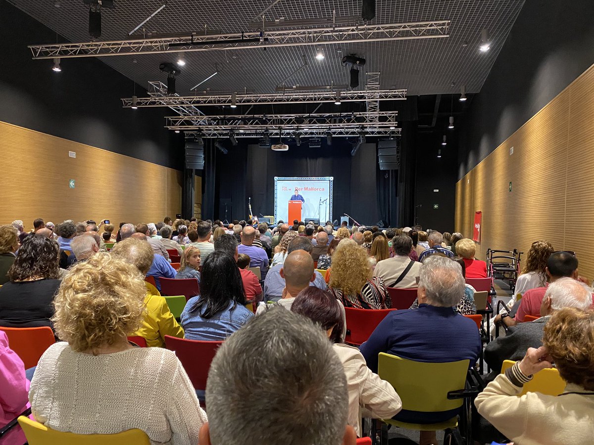 joan_mndez's tweet photo. 😎 Aquí teniu l’enquesta de Sant Llorenç https://t.co/5yfi18EZcl