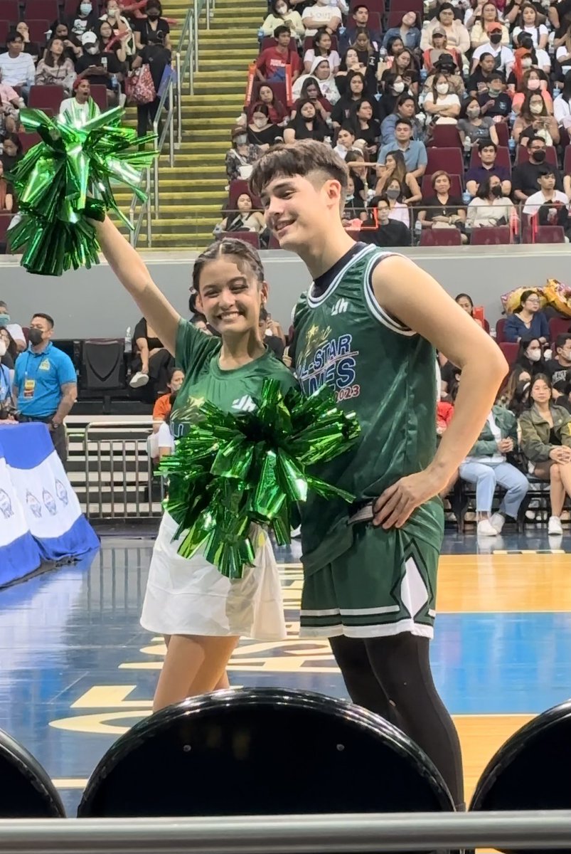 KoDreaOfficial's tweet photo. You both did well!!! Congrats @kobierbrown @iamandiabaya 
#StarMagicAllStarGames2023

ANDIto CHEERING FOR KOBIE https://t.co/ExNvWEoIFp