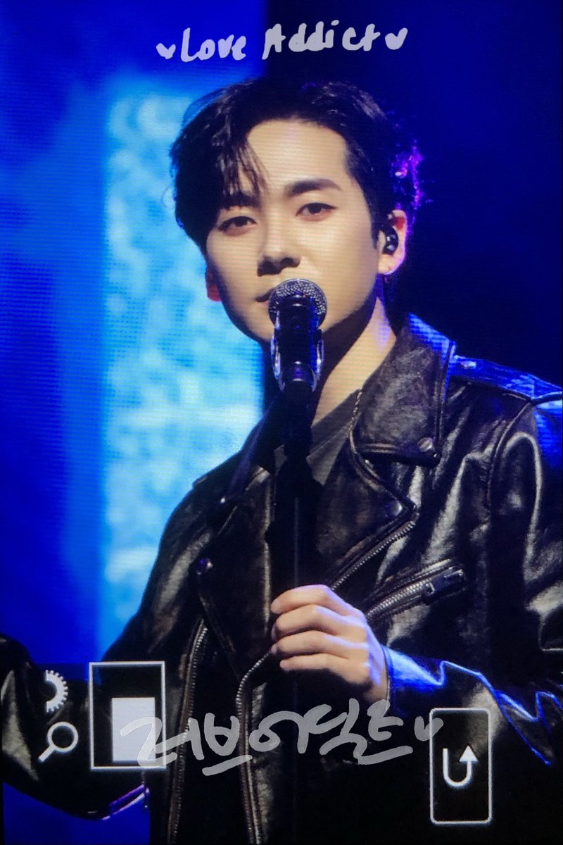 LoveAddict_0315's tweet photo. 230521 Spectrum Of Aaron 프리뷰 
AARON IN RIDER JACKET
#Aaron #곽아론 #스펙트럼오브 https://t.co/MWjRj1mqMU