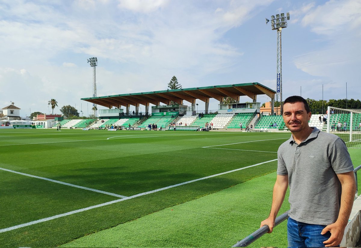 DlaRosaFC's tweet photo. Comienza el partido de ascenso playoff Atlético Sanluqueño - Real Valladolid Promesas. https://t.co/qhk5tk83Gk