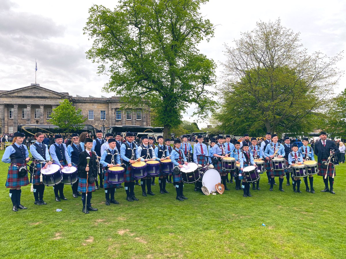 And they did it again @dollaracademy well done Adam and Burntisland & district pipe band 🎉champions of Grade 4A🏆🏆

Novice juvenile drum core 1st place 🏆

Grade 4A drum core 1st place 🏆
Grade 4a overall 1st place 🏆

Adult & Junior drum majors 3rd 🏆