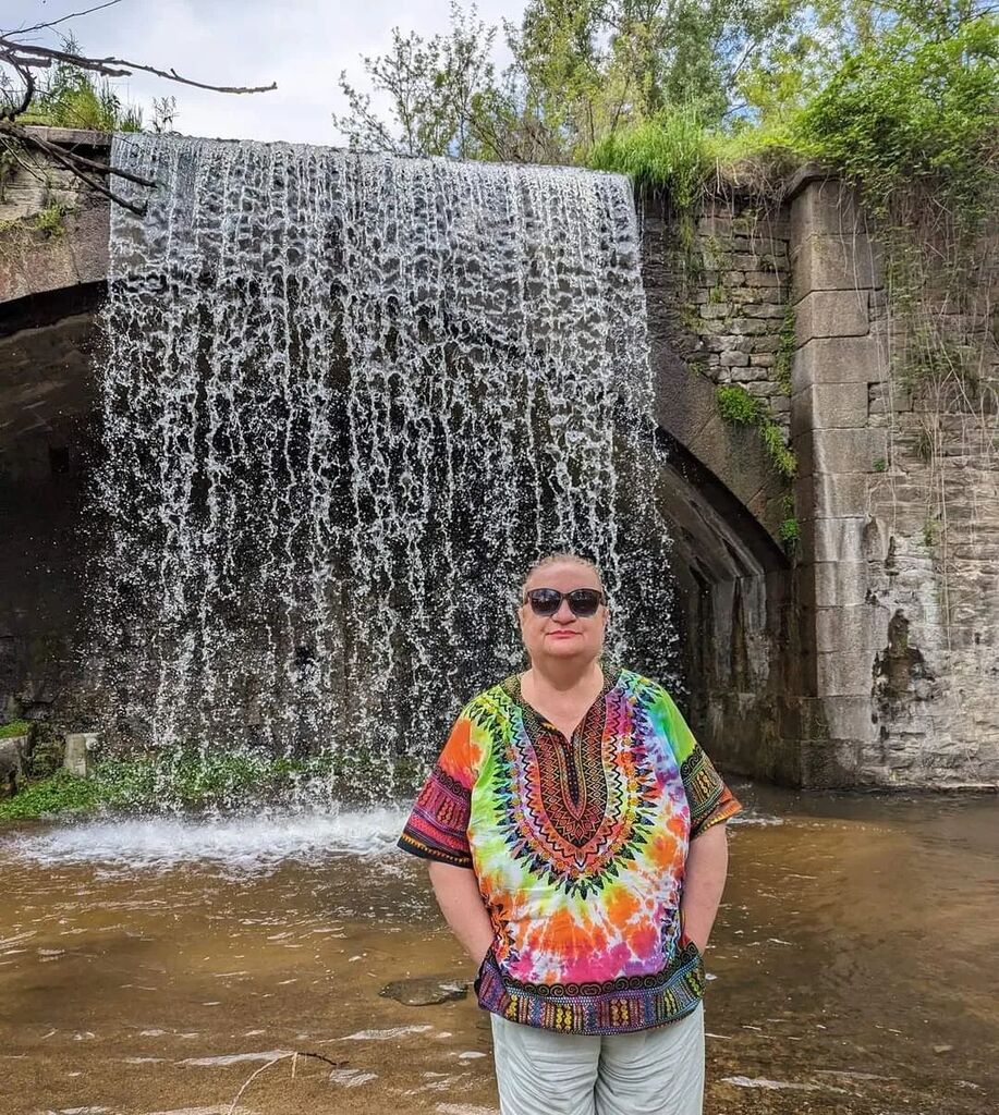 Beautiful scenery! 
Rosi, having a great time in our ethnic tie-dye shirt ☀️
.
.
.
#bohofashionstyle #bohohippiechicstyle #bohostyle #bohemian #bohemianhippie #bohohippiestyle #bohohippiestyle #bohofashion #bohohippie #bohodenim #bohohippy #bohemianstyle #bohohippiestyles #b…