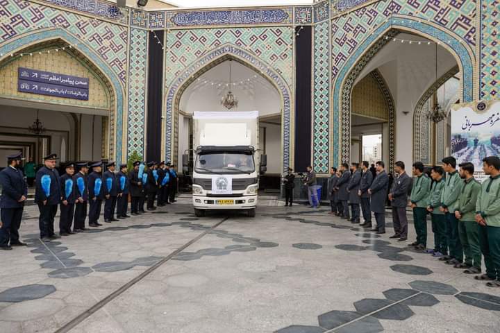 SNA110's tweet photo. بھائی کی جانب سے بہن کو تحفہ......

باب الحوائج امام علی رضا علیہ السلام کے روضے کی جانب سے حضرت بی بی معصومہ قم سلام اللہ علیھا کے روضے کو 1600 قالینوں کا تحفہ۔۔۔۔ https://t.co/ntRRzT42ZG