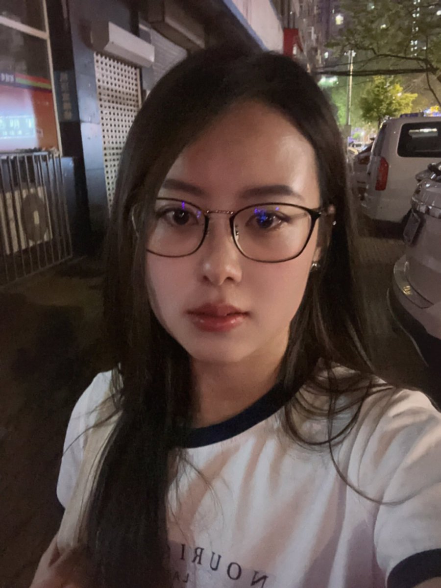 liuliu978's tweet photo. 昨天520去徒步 今天521在家发烧 又是美好的周末 https://t.co/547DyzJasL