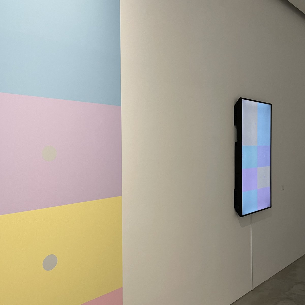 themidnightgen's tweet photo. @A_Mashiro_nft @Narabasa__ @ninacrypto2 @mori_art_museum Great combination of digital and physical works, thank you again for the tip! 😄 🎌 https://t.co/0YruUvxDSr