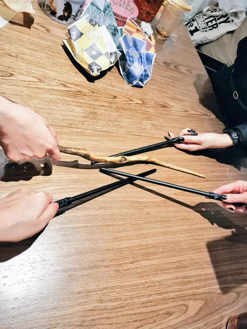 魔女の会に参加してきました。 タノシカッタ… マホウドコロで買ったブラインドグッズが実質ヴォルデモート卿確定ガチャで笑いました
