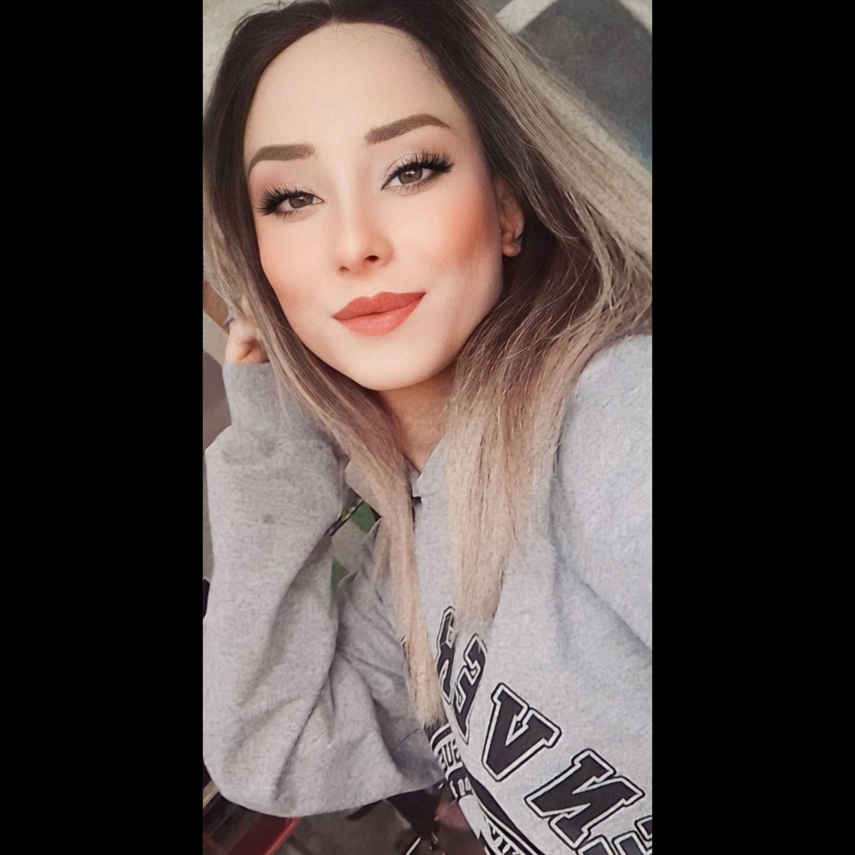 MERYEMGLR38's tweet photo. https://t.co/5Kgljrg84d
