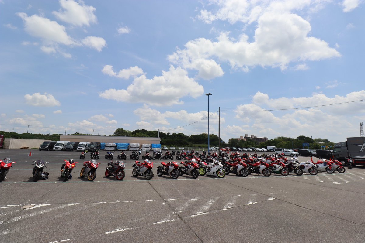 本日のMotorcycleArtMTGに参加して頂いたオーナーさん、一般参加の方、スタッフの皆さんありがとうございました❗️

曇り予報だったりにわか雨予報出てたはずが快晴でしたね✨
熱中症等大丈夫でしたか？

オートプラネット名古屋の広報さんから写真頂いているのでどうぞ🙌
photos.app.goo.gl/sxmyTKEQ3W9L2i…