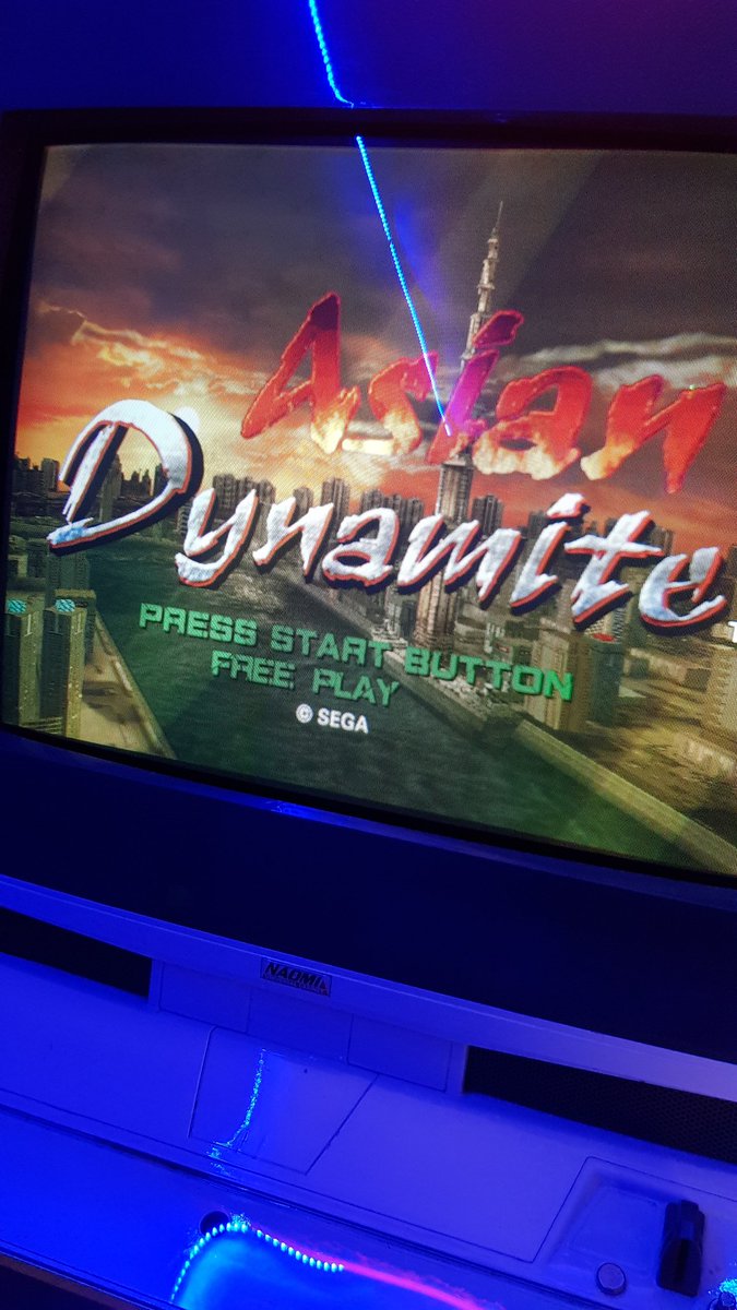 DILLIGAF_Otaku's tweet image. Well this was a pleasant surprise. I find this beauty in the corner of @TimewarpArcade today.

#AsianDynamite!
#DynamiteDeka EX!

I love #DieHardArcade (Dynamite Deka in Japan) &amp;amp; #DynamiteCop. This third &amp;amp; final entry in the series was never released outside Japan!