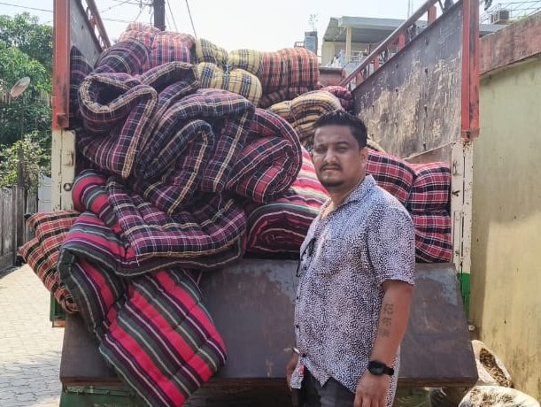 2prithish's tweet photo. #HelpManipur
For the victims of Manipur 100 Nos of Mattress send by me. 
100 more donate by Shri Krishnendu Paul (MLA,Patharkandi) Total 200

We are making stock of the other donations at BJP Patharkandi Mondol .

Which will be transported tomorrow to Manipur.
@PhanindranathS3 https://t.co/ZrPOzzELU0