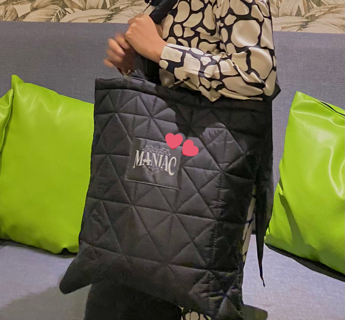oryzazty's tweet photo. Late feedback but Maniac Japan MD safely arrived ❤️🫶🏻💕
The bag is big and can fit a lot of things! Worth the purchase. Thank you @srbangchan for the g.o ❤️❤️
#rienefeedback #pasarskz https://t.co/eIX3tA1b8m