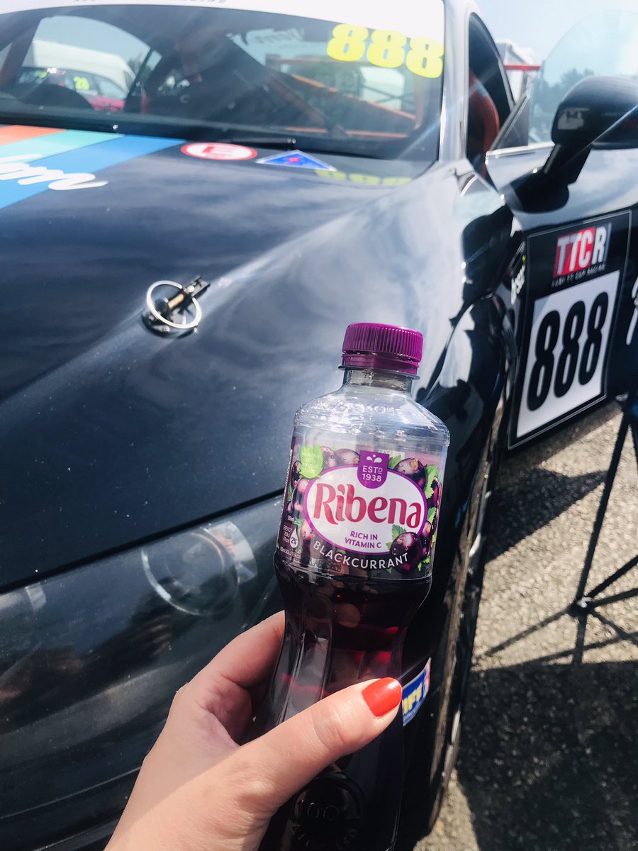 miss_half's tweet image. Another hot one #croftcircuit @CJ1751