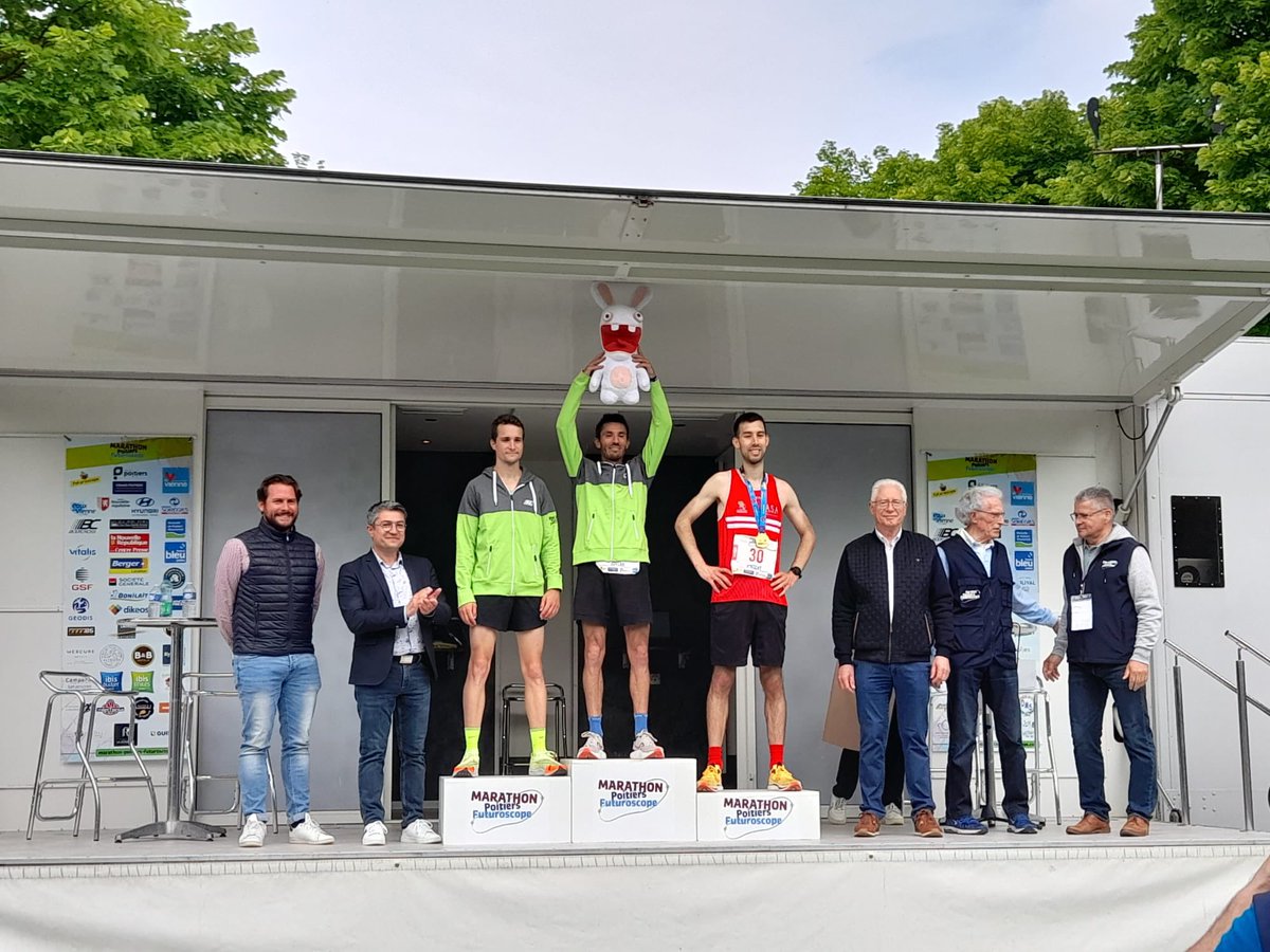 Podium Marathon Poitiers-#Futuroscope :
🥇 Semi-Marathon femmes : Nathalie Jaume
🥇 Semi-Marathon hommes : Abdel Elhak Sabhil
🥇 Marathon femmes : Camille Rabe
🥇 Marathon hommes : Jordan Pointeau

Bravo à tous les participants et à l'année prochaine ! 👏🏃‍♀️🏃‍♂️