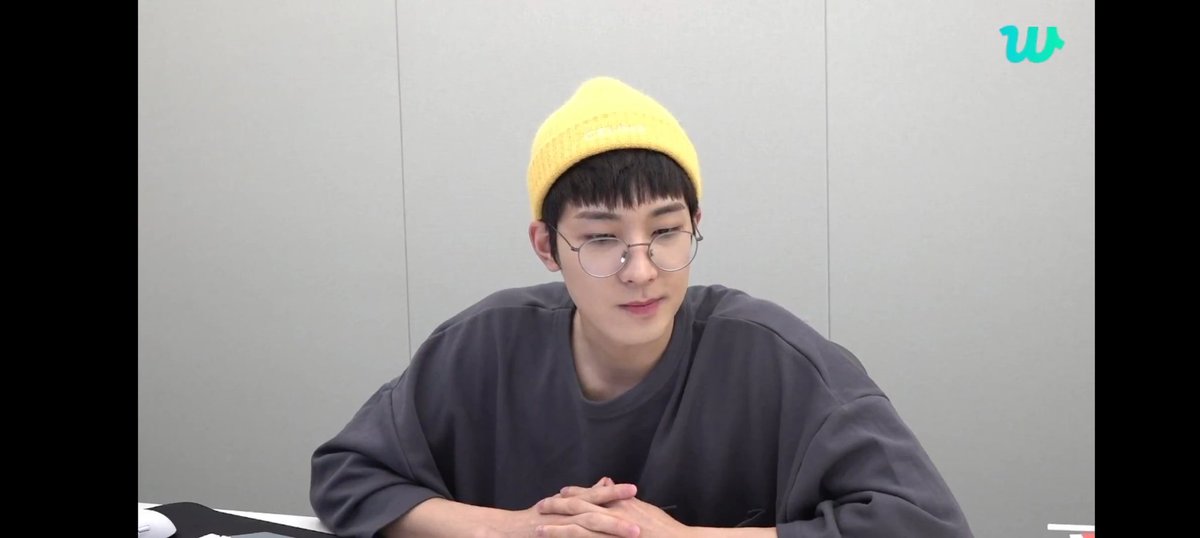 wonujks's tweet photo. I spent more than 3 hours of my day, watching you do your favorite thing in the world. i'm not complaining tho 🎮🎮 https://t.co/RYO3eCjkNR