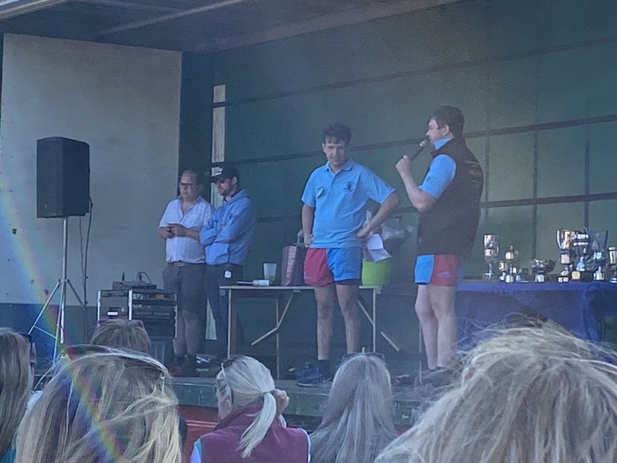RhondaT40's tweet photo. These guys did a brilliant job yesterday @LincsYFC #countyrally 👏👏lots of effort, organising, strategy and leadership skills demonstrated to make this a superb event! @HarmstonYFC picking up a trophy here 👏👏 @NFUHollandLincs @NFUEastMidlands https://t.co/MXbg71zj9B