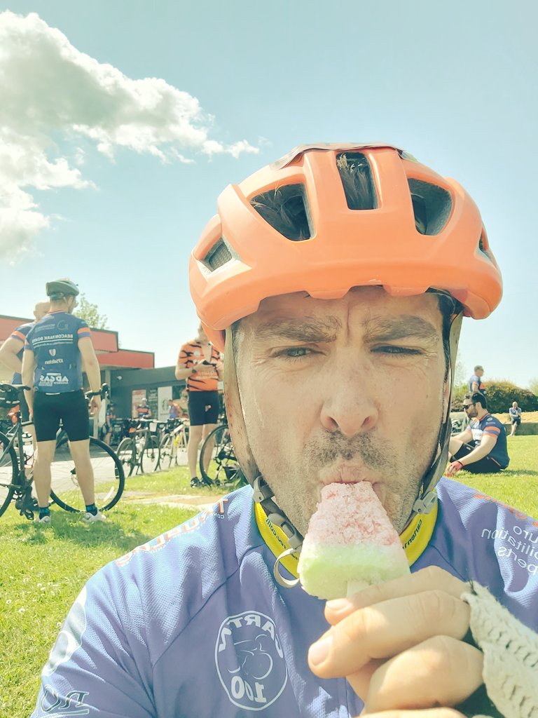 movetotheleft's tweet photo. Thanks again to all the people who made it another incredible @Carten100 all the way along the route - the *amazing* organisers, all the volunteers, feed stations, mechanics, mashalls etc and the people cheering on. #carten100 . https://t.co/FeOypfdGKX
