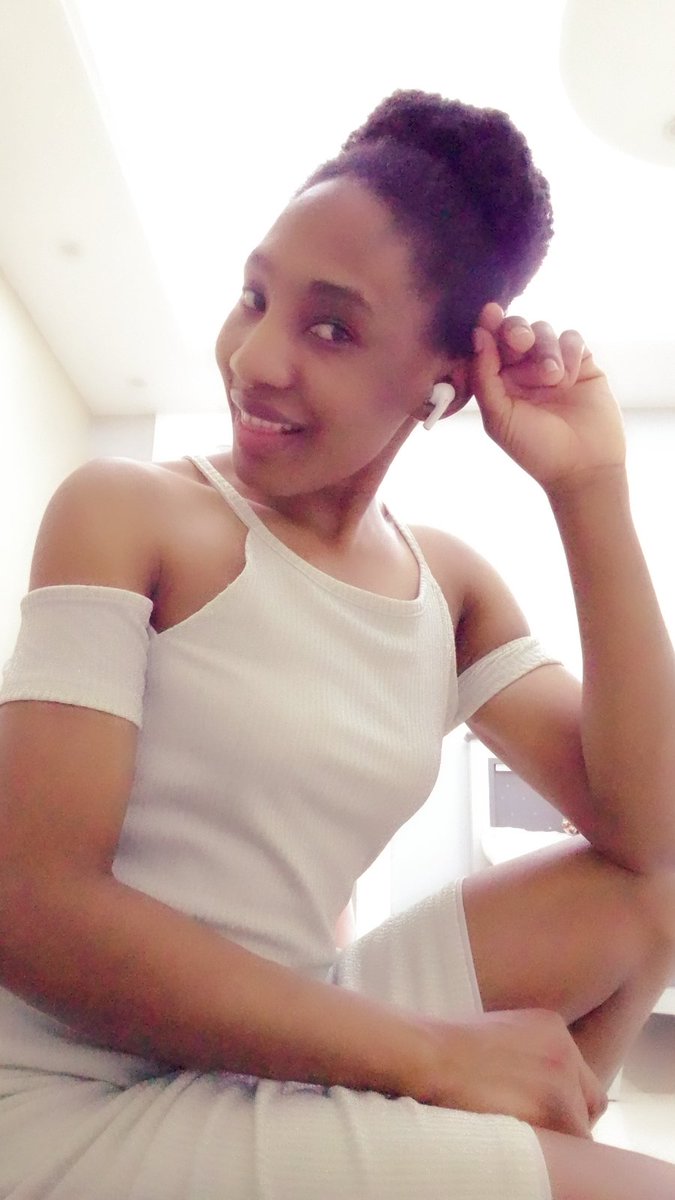PrincessBeibe's tweet photo. If you think it’s time to let go, then just let go. There’s no point in looking back to what you have already lost.
#LaPrincess
#SoulHealer https://t.co/lX5YJRA3pR