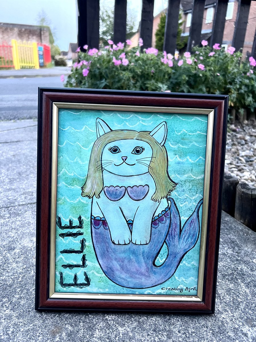 CreatingApril's tweet photo. I had a lot of fun with this one! Meet Ellie the Purrmaid!
🐈 💙🧜♀️
Now to finish another feline piece 🐾♥️
#painting #artist #madeinyork #madeinyorkshire #madewithlove #mermaid #cat #artwork #birthdaypresent https://t.co/yaKK0w4OYk