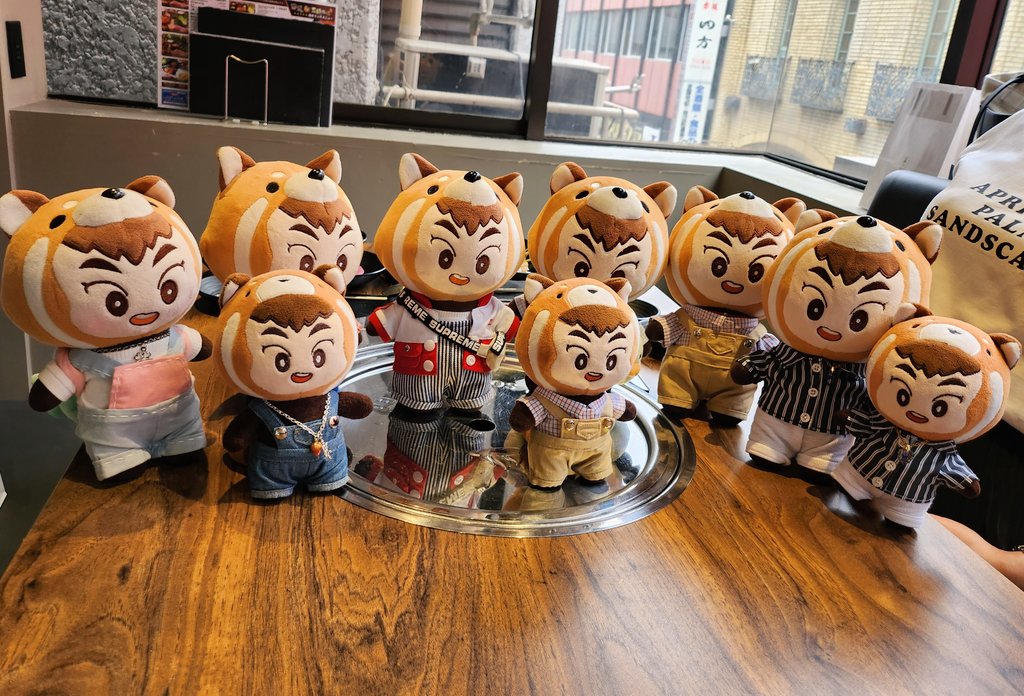 minxiu_xium's tweet photo. 몇 년만에 친구들을 만나서 정말정말 행복했어요💕
다음에 또 만나요😊 https://t.co/AIYAxLRTG4