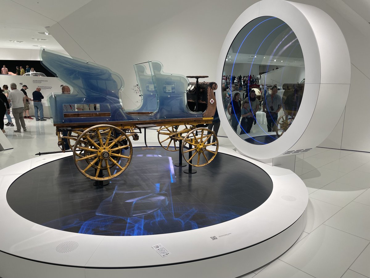 As the The Battery Show is about to start it’s only natural to share the first electrical case by Porsche. At the time it has 80km autonomy but it would take 1 week to fully charge it 😊 #rotarydiecutting #rotaryexperts #batteryshow #dcsusa