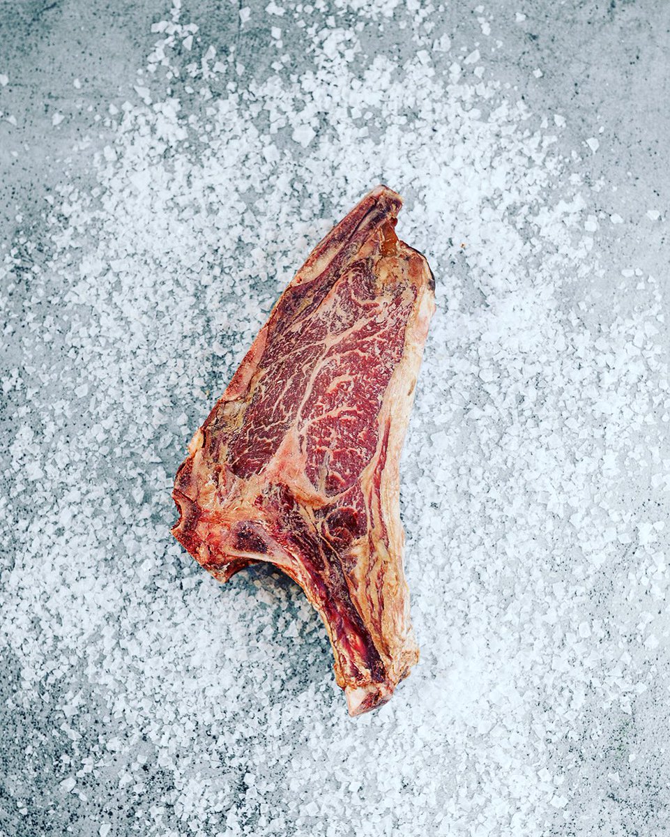 𝙀𝙨𝙩𝙤 “𝙉𝙊” 𝙚𝙨 𝙪𝙣𝙖 𝙘𝙝𝙪𝙡𝙚𝙩𝙖.

Es sentarte con tú gente al rededor de una mesa, es la pelea por ese último trozo de carne, son recuerdos, vinos y buenos momentos.

Tlf de reservas 656 44 55 25 ☎️