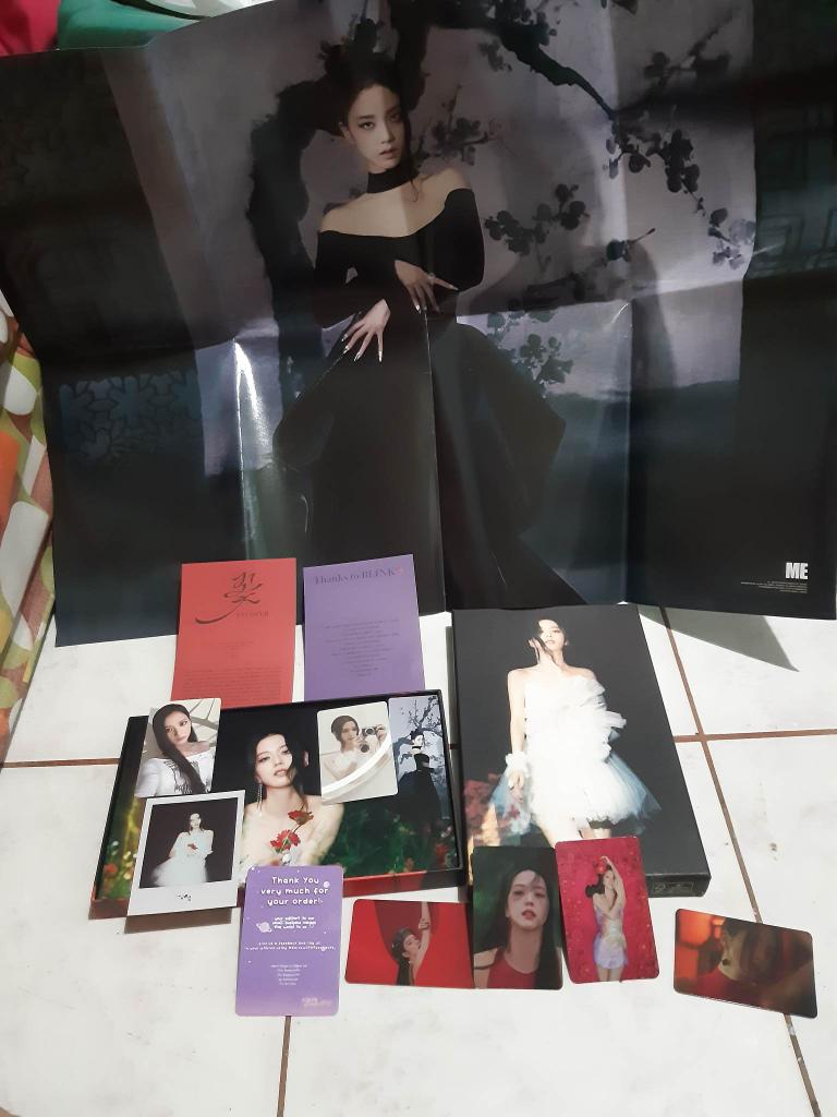 marieyaaaa__'s tweet photo. Finally got Jisoo's ME album. ♥️💮
Thank you @KoreluvPH! https://t.co/NhXGEkFsHA