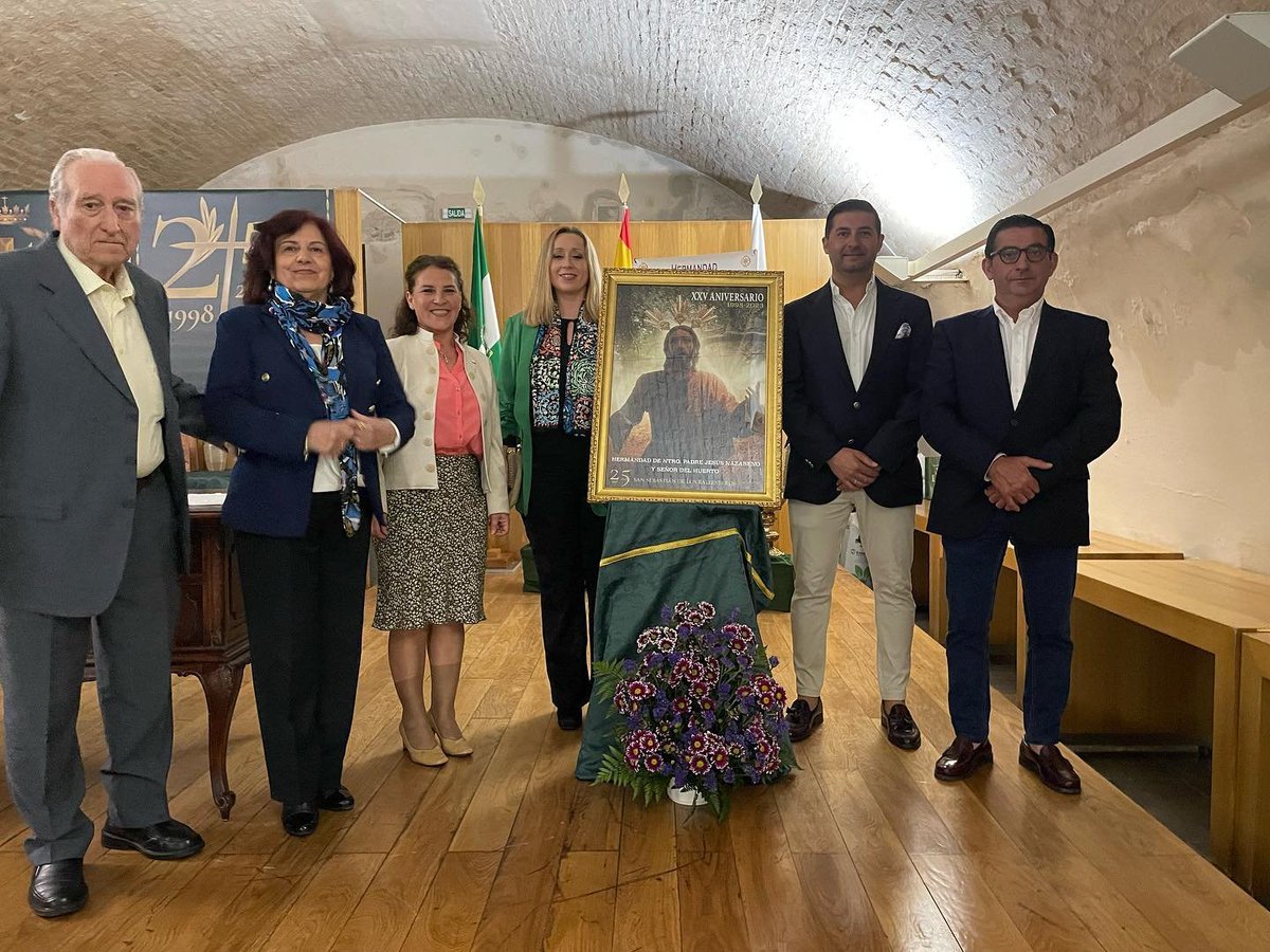 𝐄𝐅𝐄𝐌𝐄𝐑𝐈𝐃𝐄𝐒|

En la noche de ayer Sábado 20 de mayo, miembros de nuestra junta de gobierno asistieron al pregón del XV aniversario de la llegada de la Sagrada Imagen del Señor del Huerto a la vecina localidad de San Sebastián de los Ballesteros.