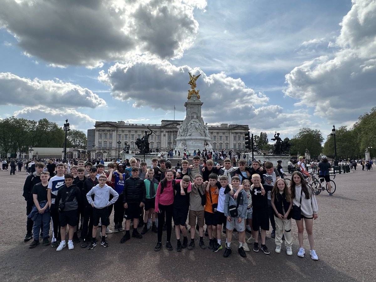 AccAcademyPE's tweet photo. London Sports Trip 2023 #sightsoflondon #educationwithcharacter #AAontour ⁦@acc_academy⁩ ⁦@pe5sportstours⁩ https://t.co/fTpXOGrgjO