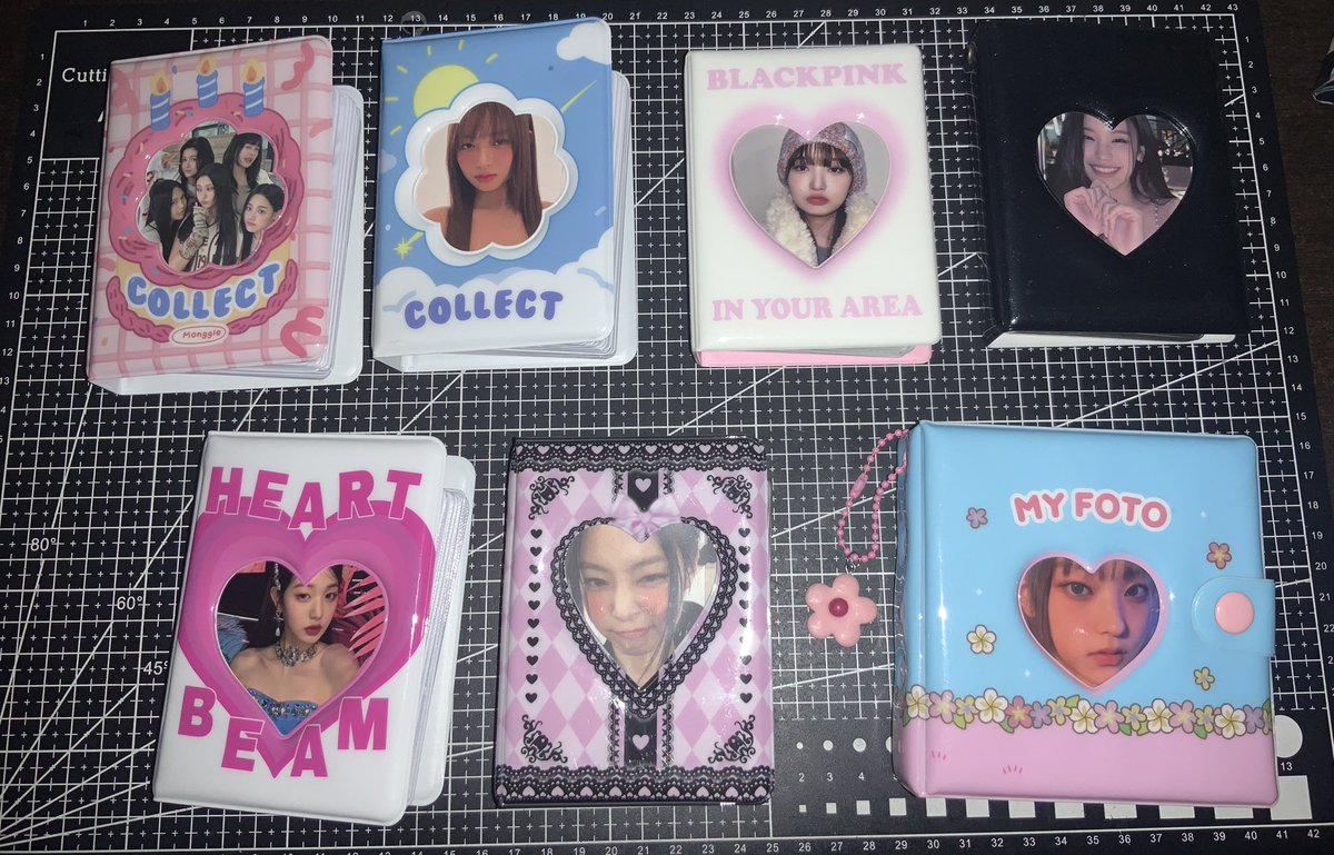 awlsmid's tweet photo. ‧₊˚ ୨ ᑎᗴᗯ STOCK ୧ ˚₊ 

◎ ᵂᵀˢ // พร้อมส่ง⸝⸝ 🎧
Collectbook (1&amp;2 มือสอง - 3 ของใหม่ยังไม่ได้ใช้)

◎ ทักขอดูเพิ่มเติม + ทักสอบราคาได้เลย (ราคาส่งฟรี)
⩨ MT // DM — 🤍
 
#ตลาดนัดnewjeans #ตลาดนัดive #ตลาดนัดcollectbook  #ตลาดนัดlesserafim #ตลาดนัดแฟ้มการ์ด #ตลาดนัดenhypen https://t.co/xvwEPNGZ2v