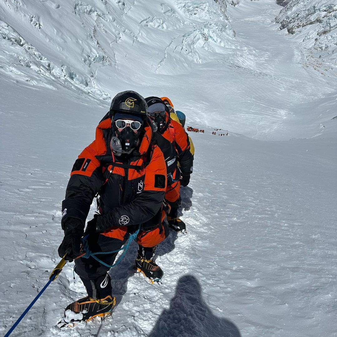Ilya Kovalchuk's wife Nikol summits Mount Everest, has now climbed