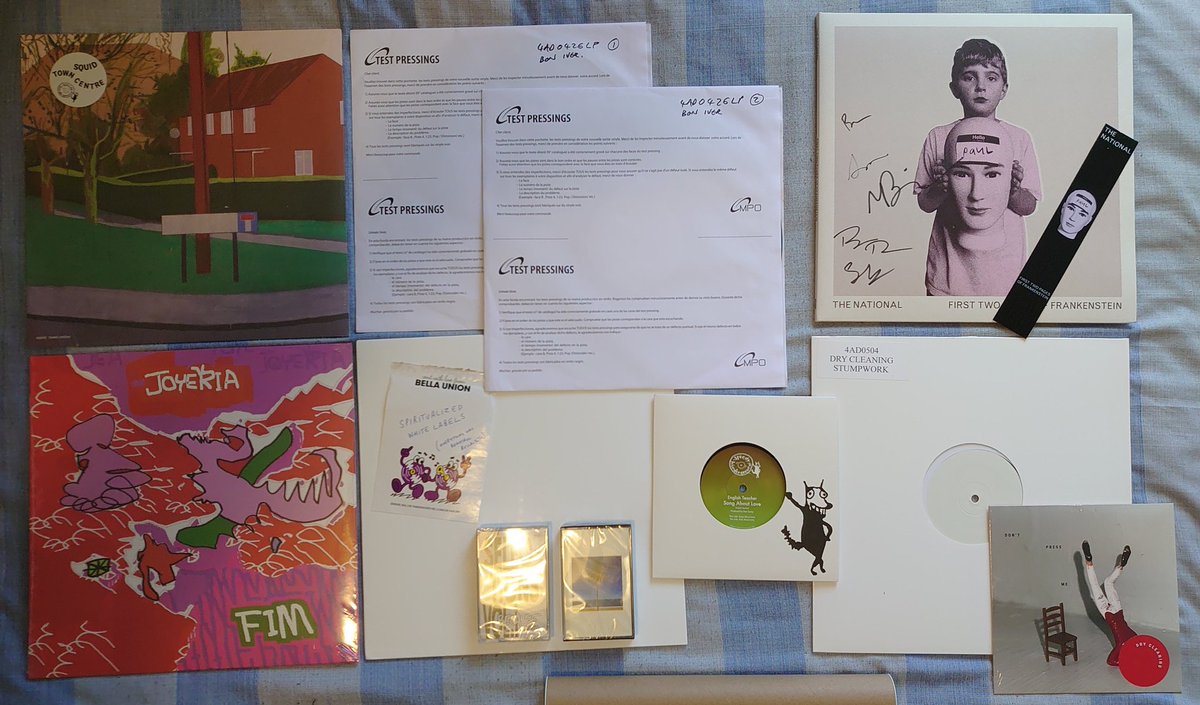 MoleyHoleyMain's tweet photo. My haul from @IndieLabelMkt in London yesterday, feat. @TheNational, @squidbanduk, @Joyeria_sounds, @drycleaningband, @officialSpzd, @Englishteac_her, @metronomy
& @boniver ๐ WHAT AN AMAZING DAY ๐ฅฐ๐ #ILMLondon
@BecauseUK @4AD_Official @SpeedyWunder @bellaunion https://t.co/MaQ0vg1yJ4