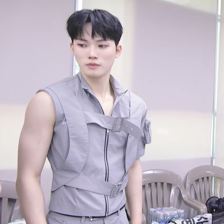 elastbook's tweet image. remember when … 

#ELAST #엘라스트 #SEUNGYEOP #승엽 @ELASTofficial