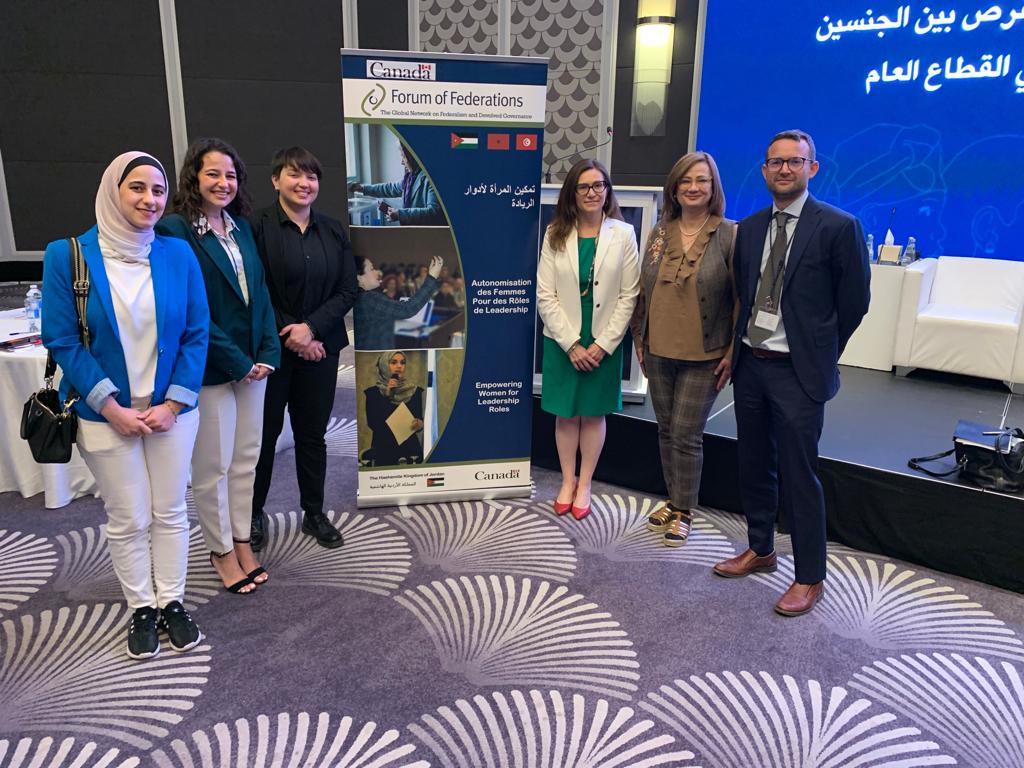 AmbCanJordanie's tweet photo. Le Canada est l'un des pays du G20 où la proportion de femmes dans la haute fonction publique est la plus élevée. Ce fut un travail de longue haleine. Grâce au @ForumMENAgender, le Canada aide les femmes de 🇯🇴,🇲🇦et🇹🇳 à jouer un rôle dans tous les aspects de la vie publique. https://t.co/EePh5lHFvo
